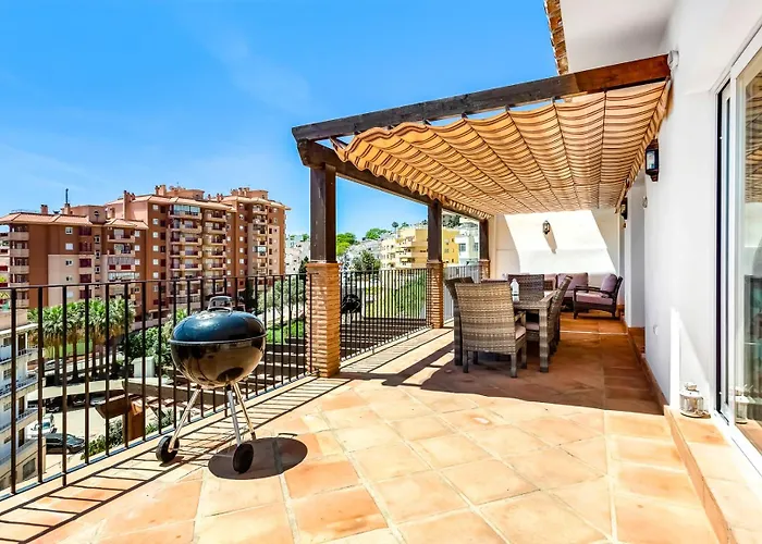 Chispita & Sevilla Torreblanca פואנגירולה