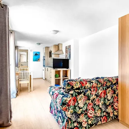 Chispita & Sevilla Torreblanca Апартаменти Фуенхірола