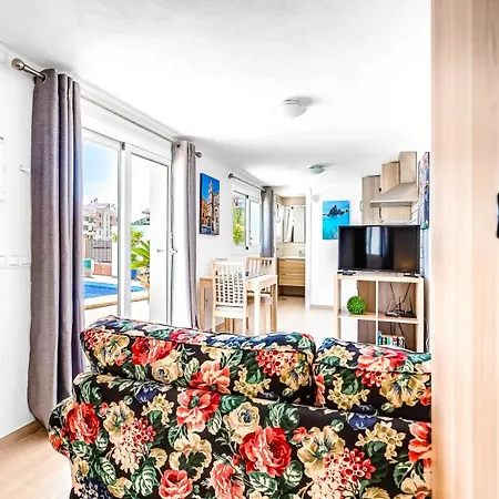 Chispita & Sevilla Torreblanca * Фуенхірола