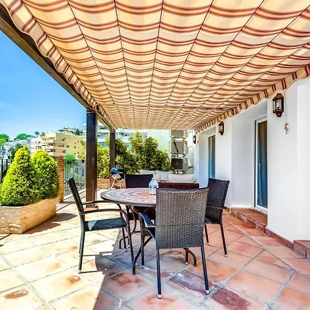 Chispita & Sevilla Torreblanca Апартаменти