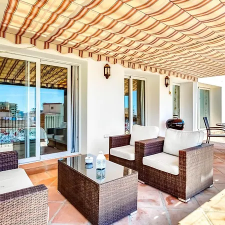 Chispita & Sevilla Torreblanca Апартаменти Фуенхірола