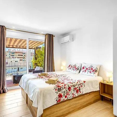 Chispita & Sevilla Torreblanca Апартаменти