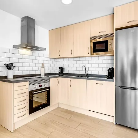 Chispita & Sevilla Torreblanca * Фуенхірола