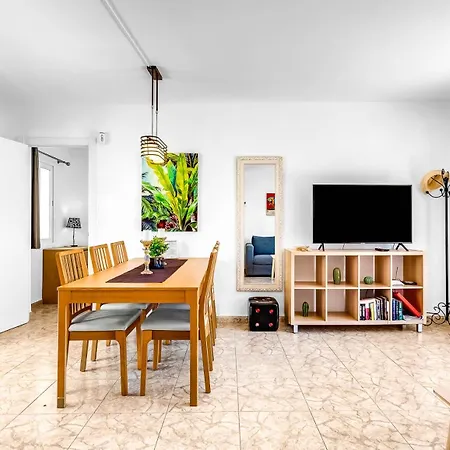 Chispita & Sevilla Torreblanca Апартаменти *