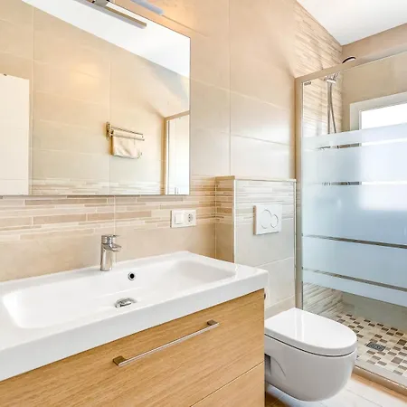 Chispita & Sevilla Torreblanca Apartamento *