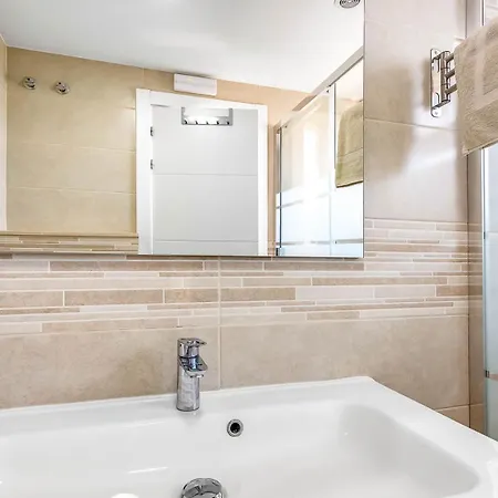 Апартаменти Chispita & Sevilla Torreblanca