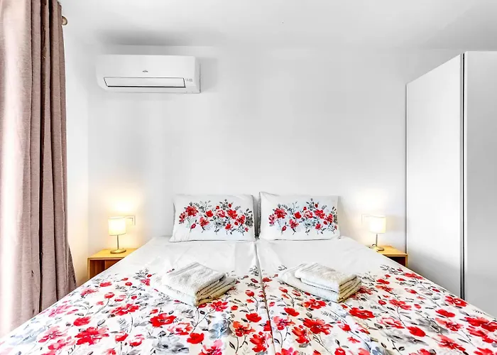 Chispita&sevilla Torreblanca Appartamento *