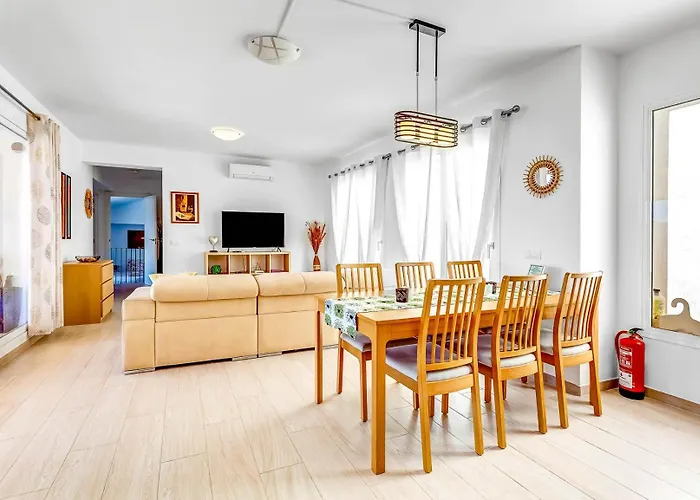 Chispita&sevilla Torreblanca Appartamento *